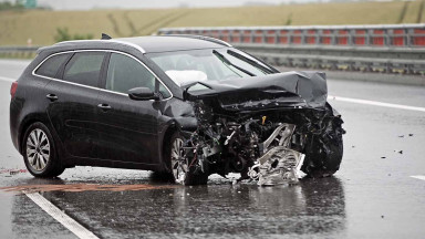 An SUV is shown with its front destroyed, just one of the many consequences of serious car accidents on South Carolina’s most dangerous roads.